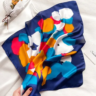 Fashion Printed Square Head Bandana Small Neck Silk Scarf for Women