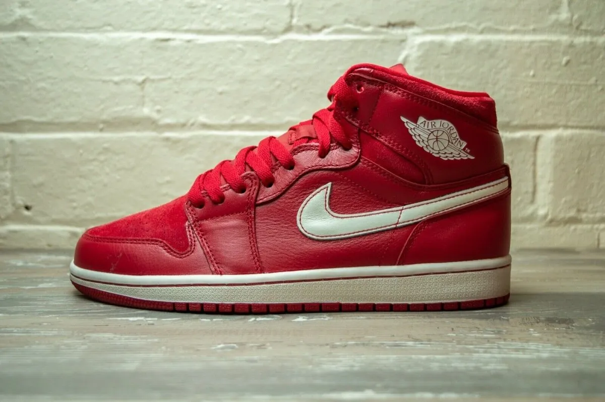 Nike Air Jordan 1 High Retro Gym Red 555088 601