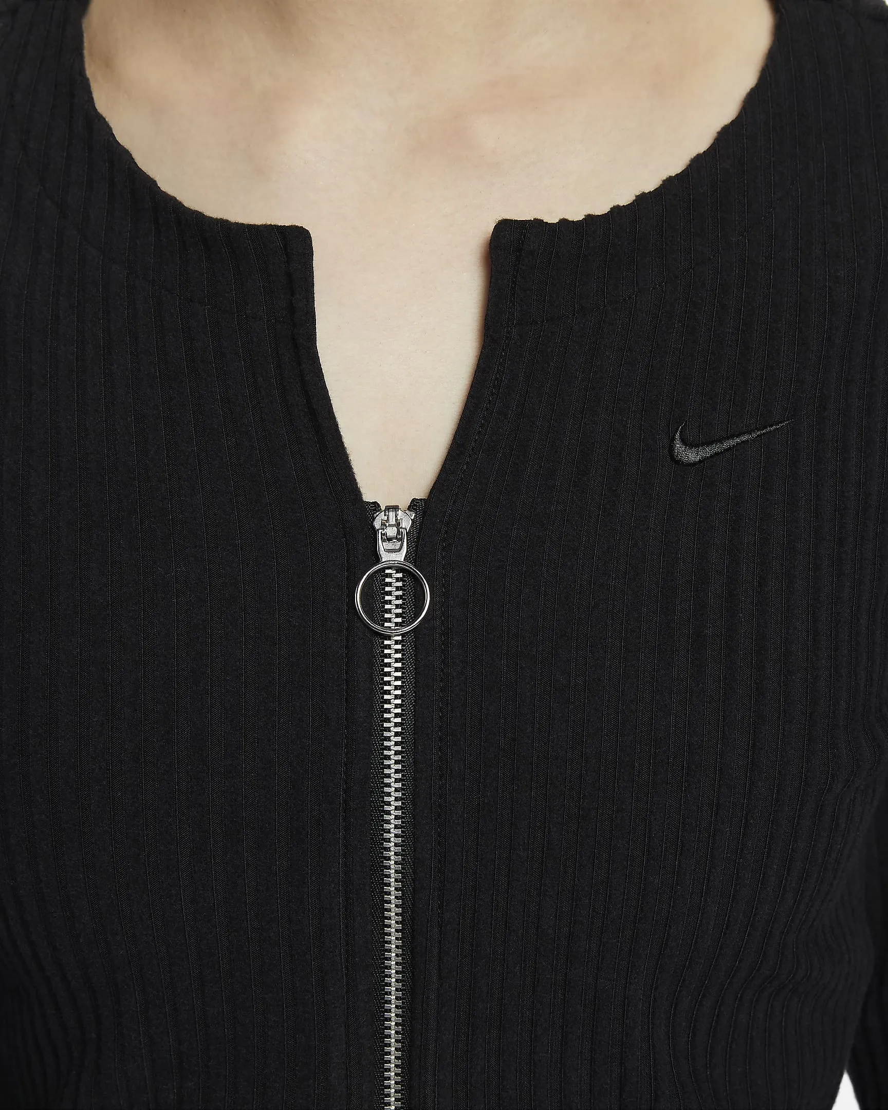 Nike  |Nike Sportswear Chill Knit