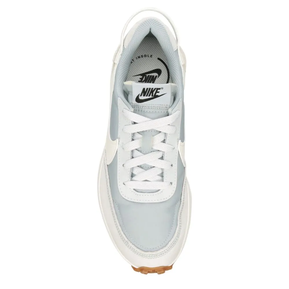 NIKE  WOMENS WAFFLE DEBUT SNEAKER