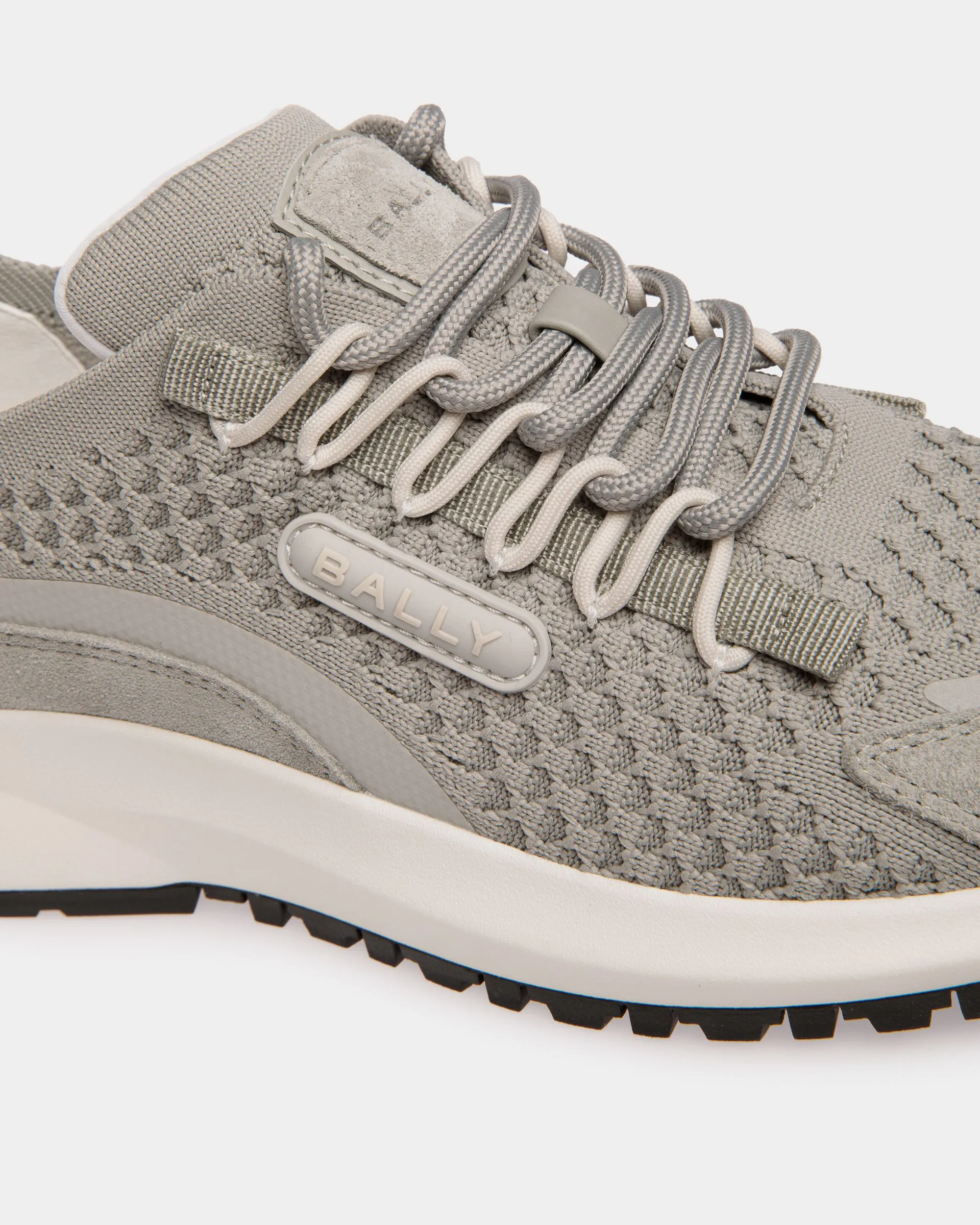 Outline Sneaker In Grey Knit Fabric 