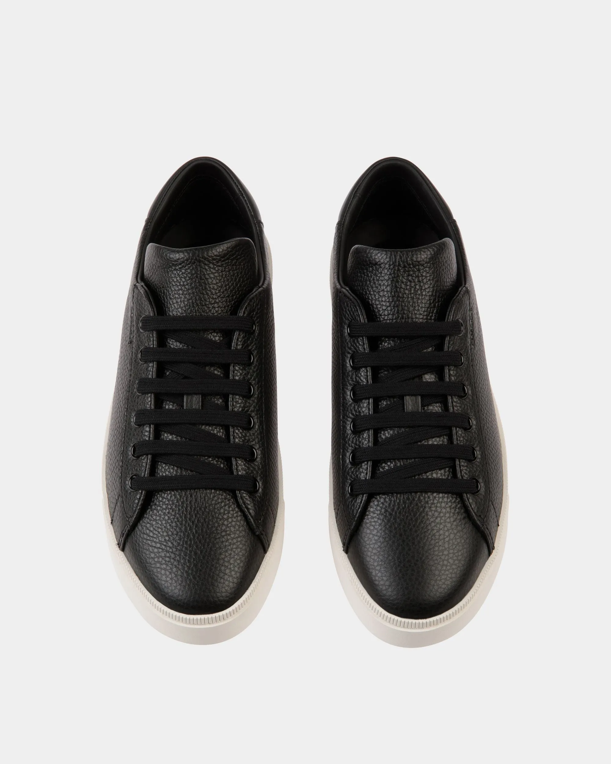 Raise Sneaker In Black Grained Leather 