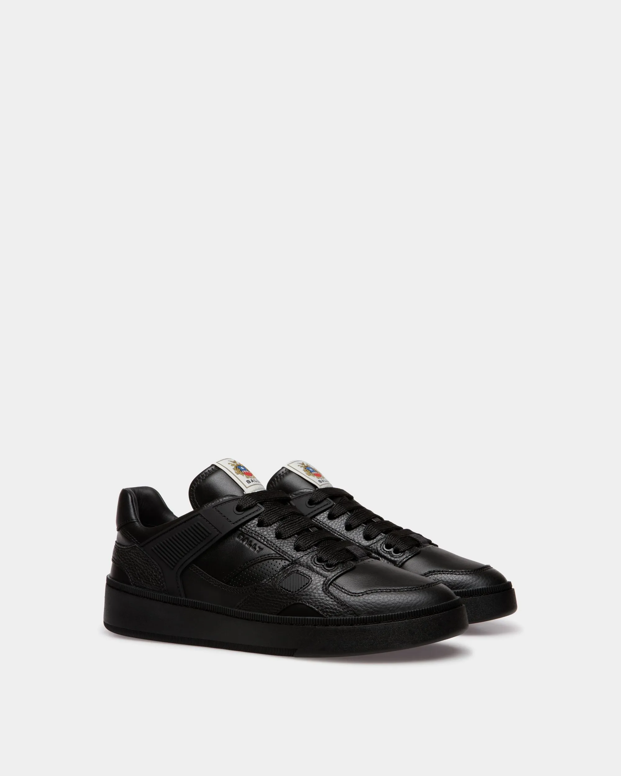 Raise Sneaker in Black Leather 