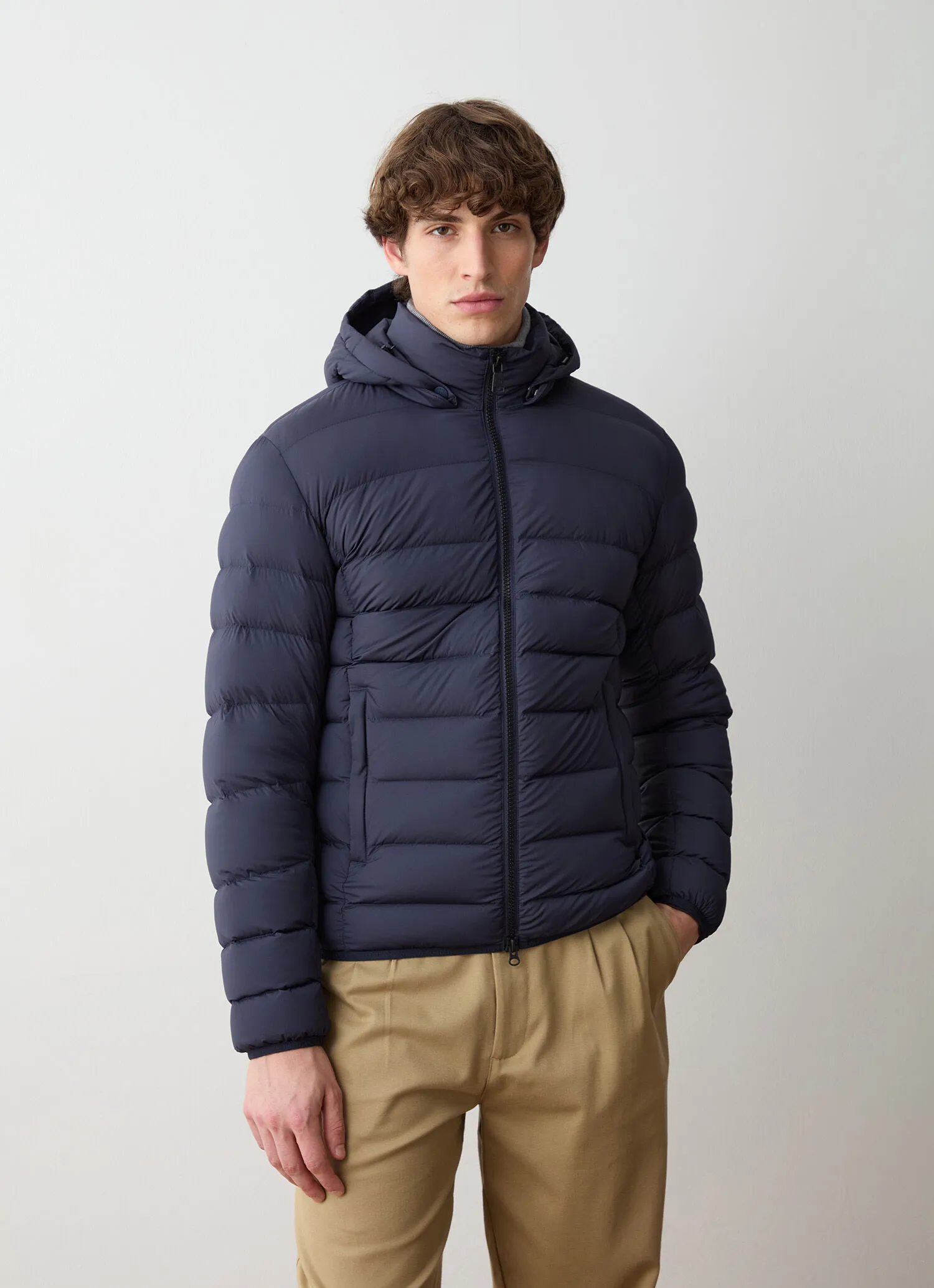 Super-matte stretch down jacket-